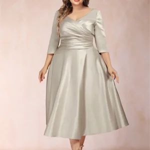 Robe de Mère de la Mariée Grande Taille, Coupe Trapèze/Princesse, Longueur Thé, Manches 3/4, Col en V