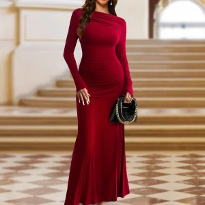 Robe de Soirée Ajustée à Manches Longues et Col Bateau à Gaine/Colonne