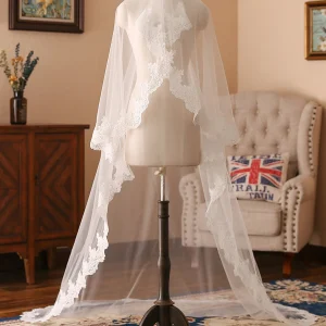 Voiles de mariée longs en tulle élégant à un niveau avec appliques